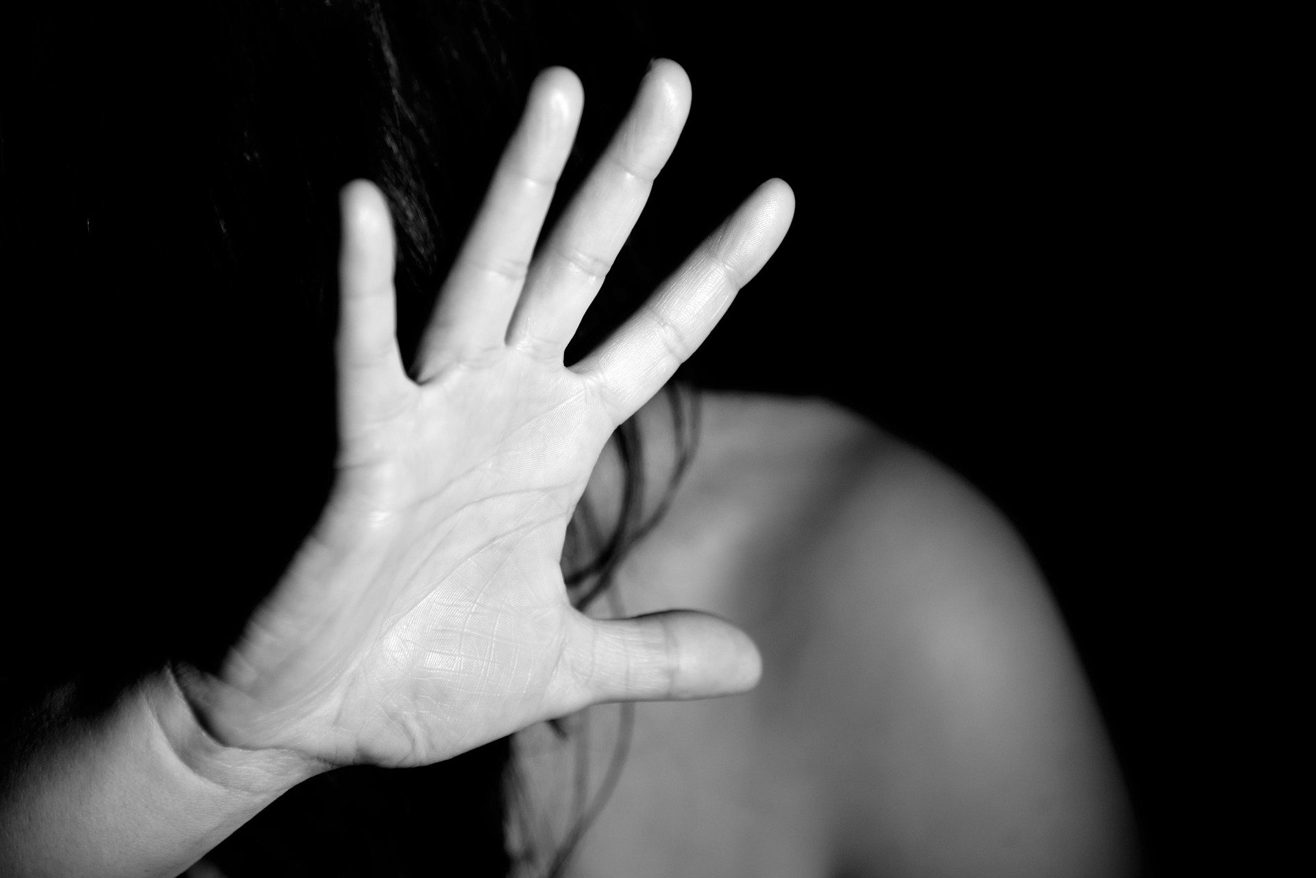 Violenza sulle Donne concorso Viola