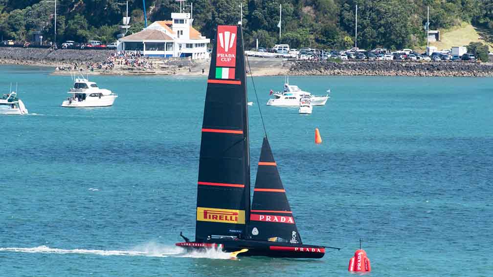 Luna Rossa trionfa in Prada Cup