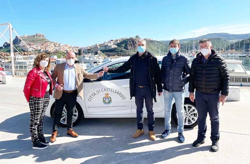 Acquistata la Prima auto elettrica a Castelsardo