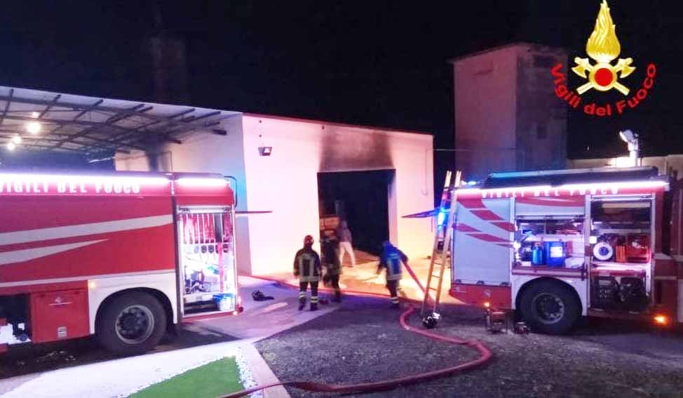 Incendio di un capannone a Ploaghe