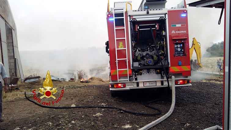 Incendio fienile Bonnanaro 2