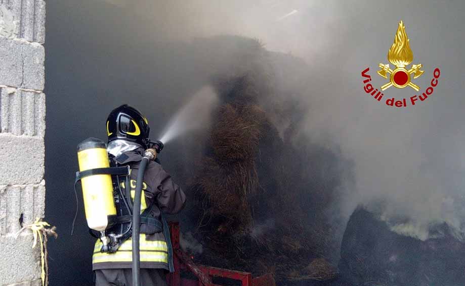 Incendio fienile Bonnanaro