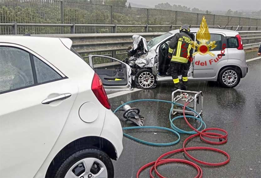 incidente a castiadas un morto e 3 feriti in un frontale sulla 125 orientale sarda logudorolive