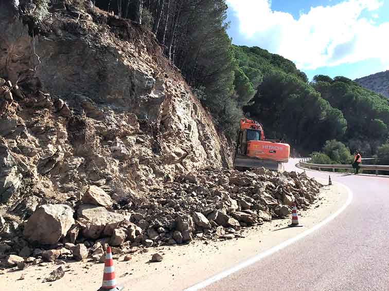 Lavori Anas versante roccioso statale 125 Baunei