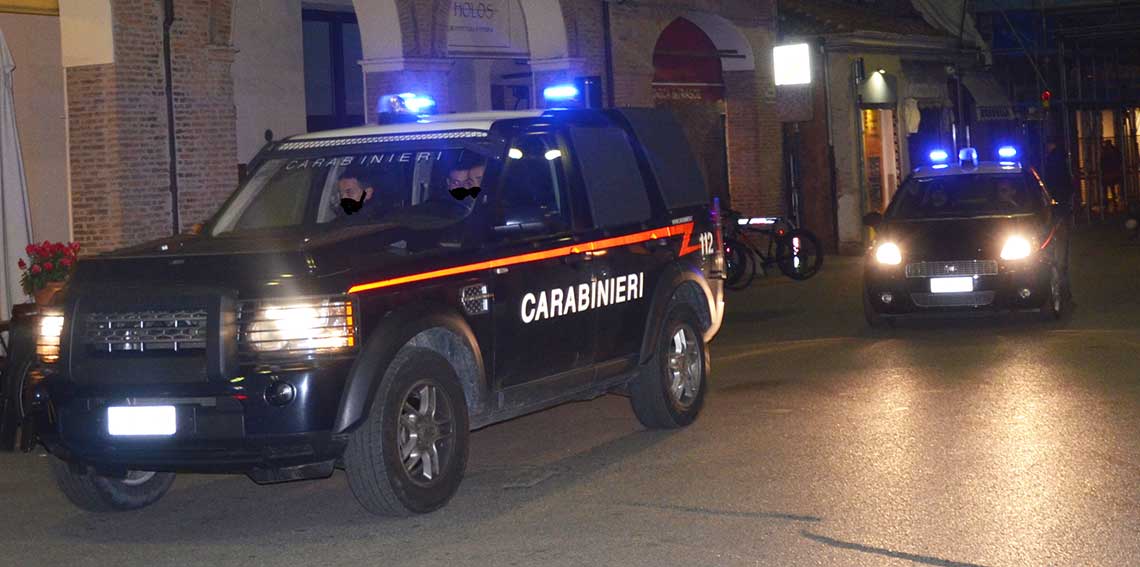Cagliari rapina 2 studenti