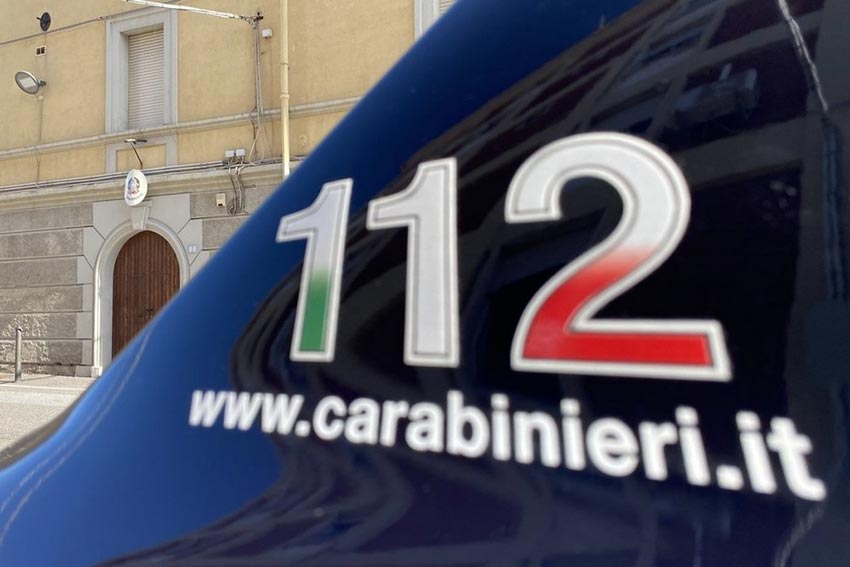 Carabinieri auto