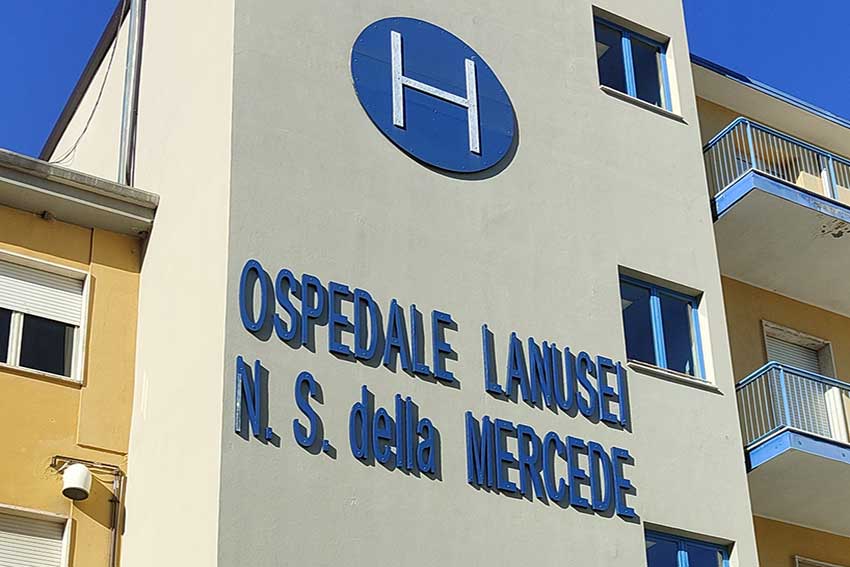 Fronte ospedale Lanusei