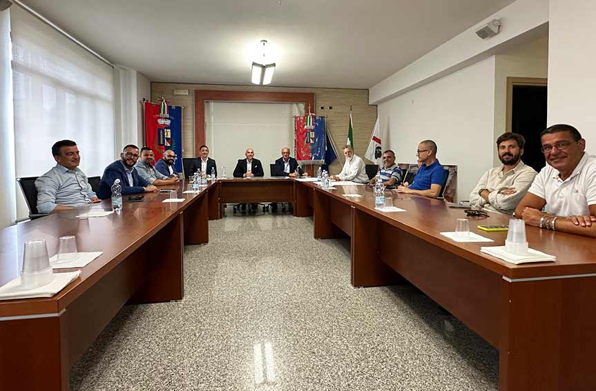 Incontro Tissi incrocio a raso