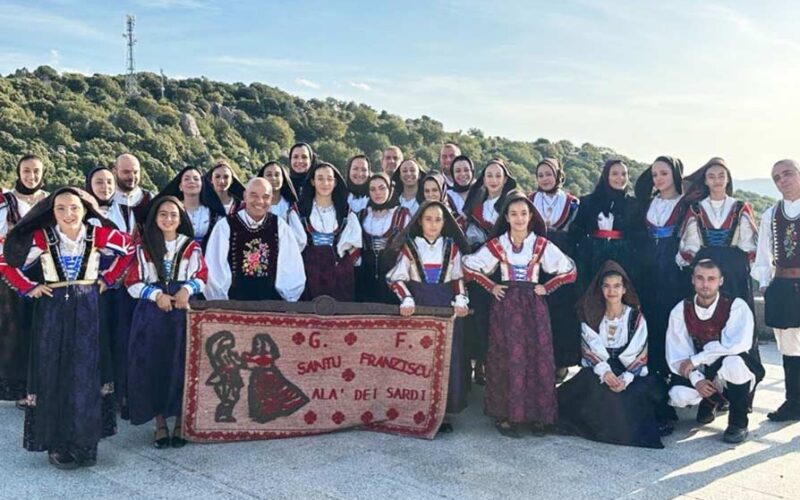 Gruppo Folk Santu Franziscu Ala dei Sardi