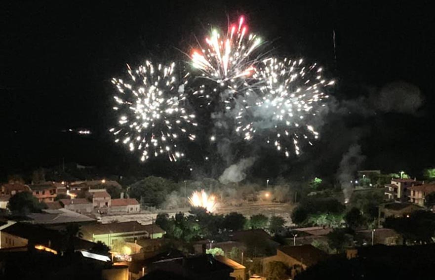 San Lorenzo a Banari fuochi dartificio