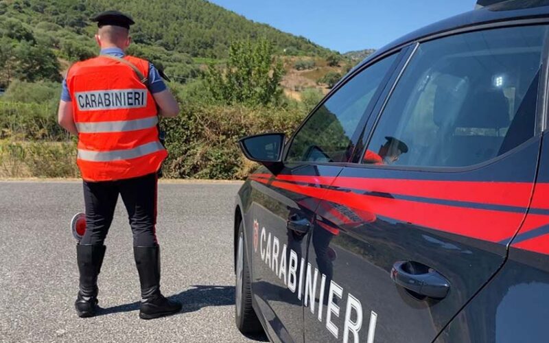 Carabinieri posto di blocco