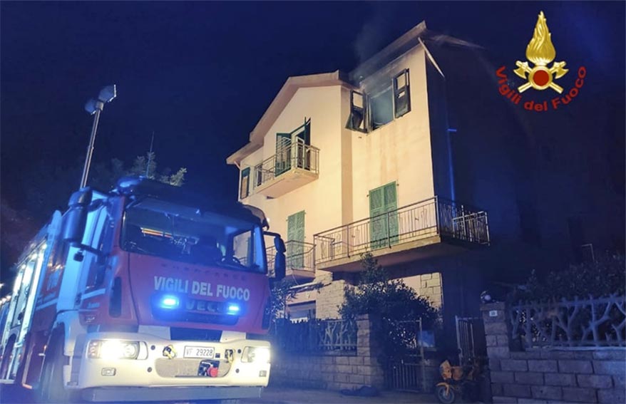 Incendio casa Bosa 2