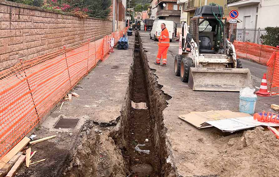 Posa infrastrutture a Bosa