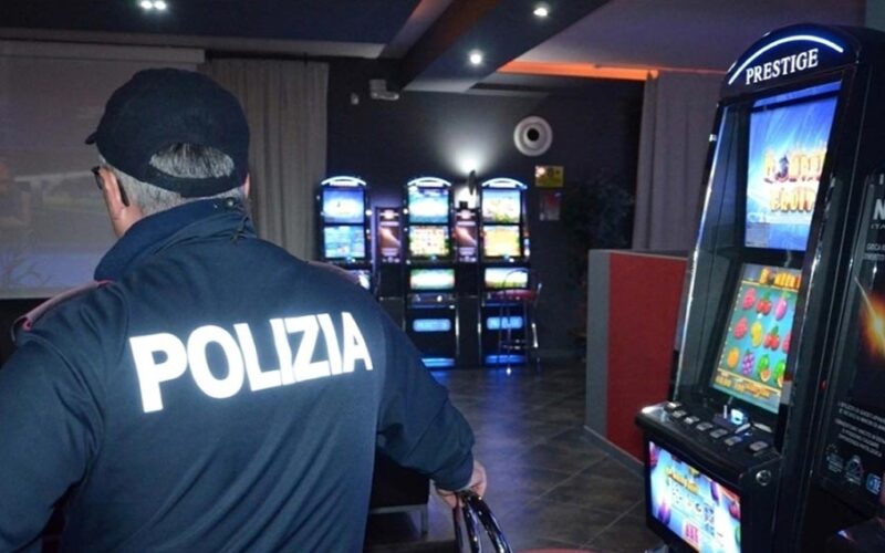 Polizia slot machine