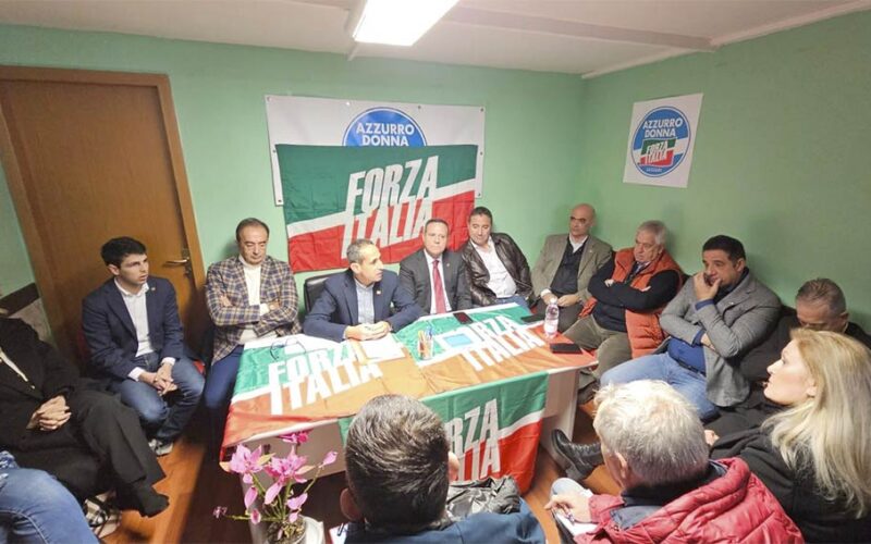 Forza Italia riunione Sassari 2 1